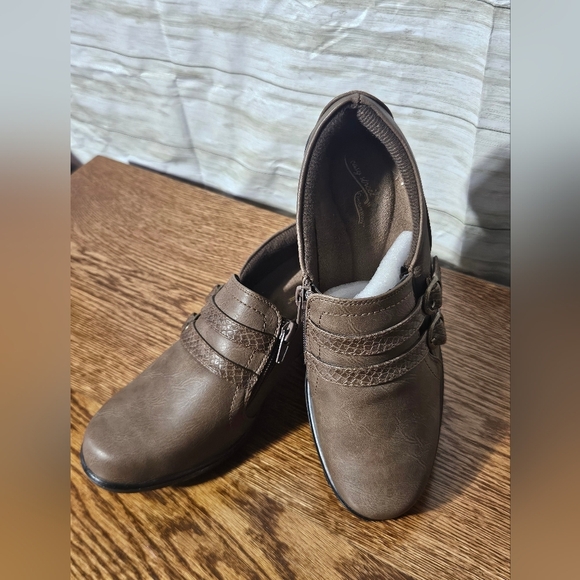 Easy Street Brown Women's Loafers with Strap Detail - Picture 4 of 9